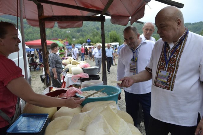 У Дубовому відбулись урочисті проводи отари на полонину – 10