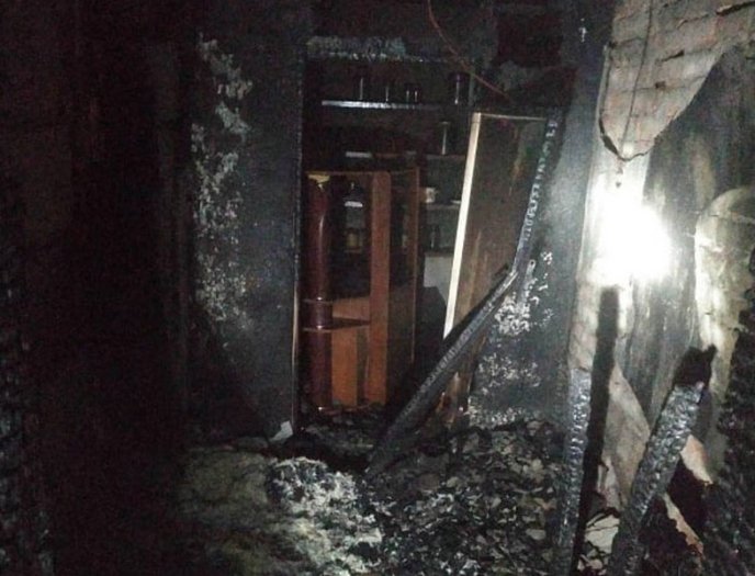 Врятувати не вдалося: вогнеборці розказали про вечірні пожежі – 01