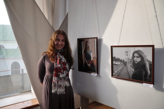 У Мукачеві відкрилась виставка студентів Закарпатського художнього інституту (ФОТОРЕПОРТАЖ) – 12