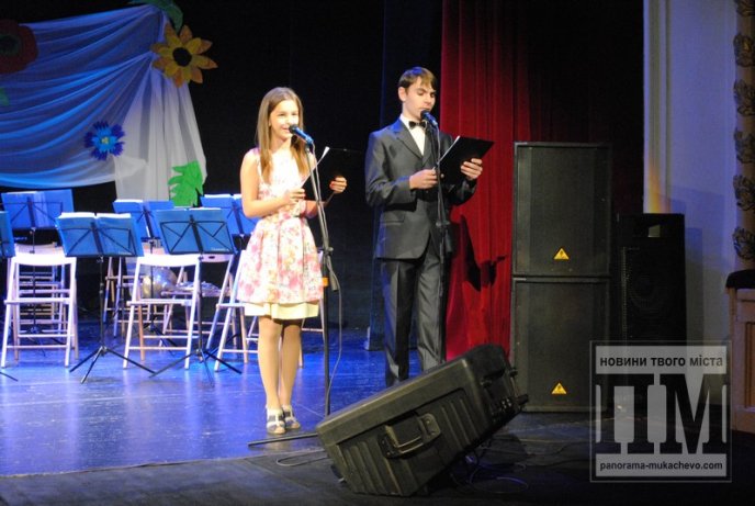 До Дня педагога у Мукачеві нагороджували найкращих освітян міста (ФОТОРЕПОРТАЖ) – 03