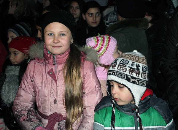 До свята Миколая запалала головна ялинка області (ФОТО) – 01