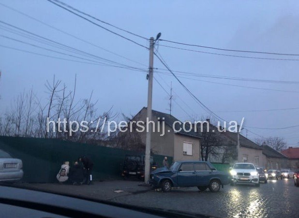 Ввечері в Мукачеві сталась аварія – 02