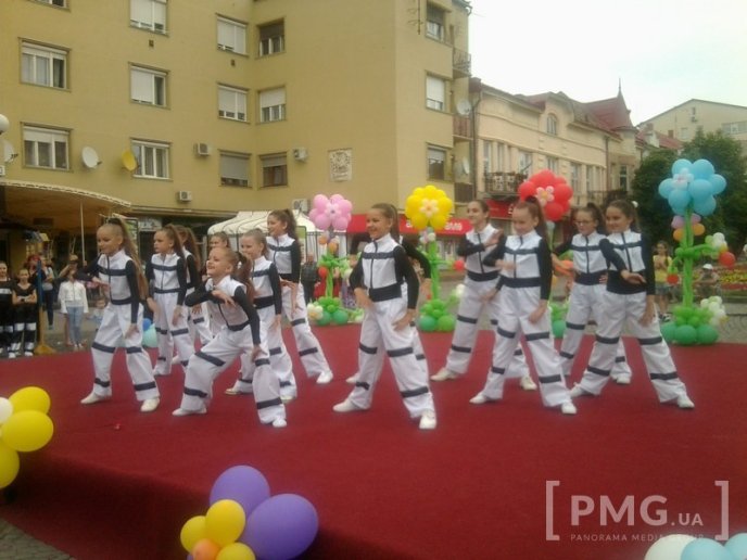 Мукачівці відзначили Міжнародний день захисту дітей святковою програмою – 08