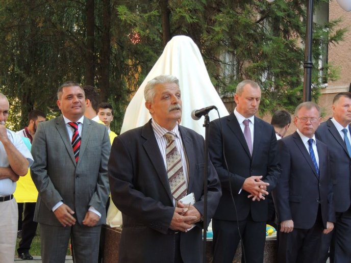 У Берегові відкрили пам’ятник Тарасу Шевченку – 10