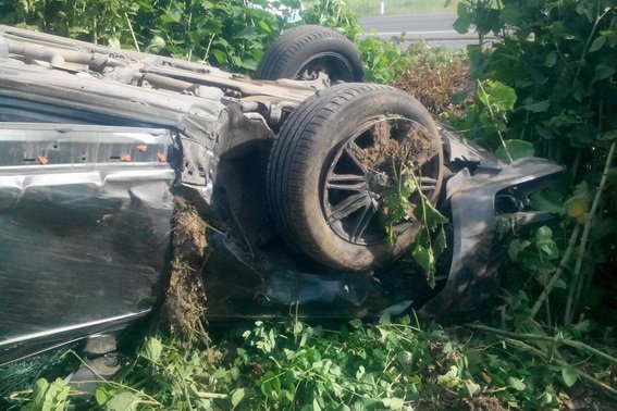 Водій "Шкоди" не постраждав, керманич "Ауді" – у реанімації, – поліція про ДТП в селі Іванівці – 01