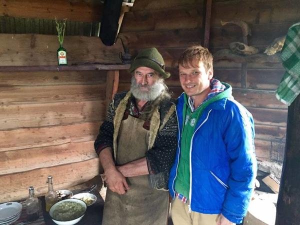 Учасники експедиції проекту "Ukraїner" відвідали ромський табір, ферму гуцульських коней та легендарний "Явірник" – 04