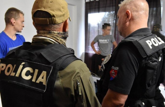 У сусідній країні влаштували "полювання" на заробітчан і нелегалів – 06 У сусідній країні влаштували "полювання" на заробітчан і нелегалів – 06