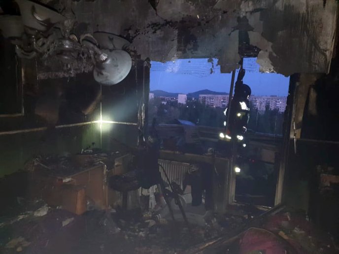 Рятувальники розповіли про пожежу в одній із багатоповерхівок Мукачева – 03