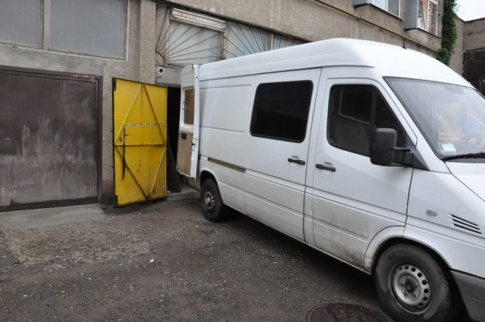 Закарпатські правоохоронці вилучили великі партії контрафактних цигарок на суму 150 тисяч доларів – 01