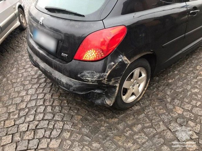 У Мукачеві чоловік скоїв ДТП й утік – 03