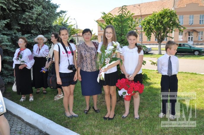 У Мукачеві відбулася панахида, приурочена річниці перепоховання Тараса Шевченка (ФОТО) – 07