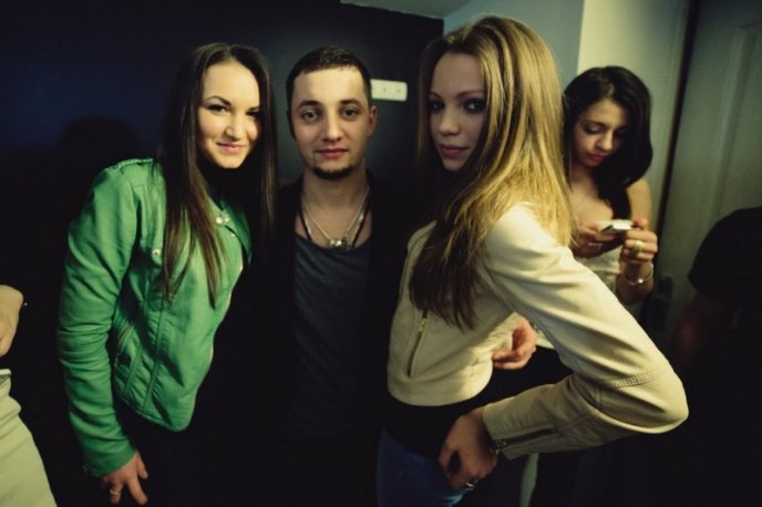 У Виноградові в JJ Night Club виступив учасник "Фабрики зірок – 3" Стас Шурінс (ФОТО, ВІДЕО) – 07 У Виноградові в JJ Night Club виступив учасник "Фабрики зірок – 3" Стас Шурінс (ФОТО, ВІДЕО) – 07