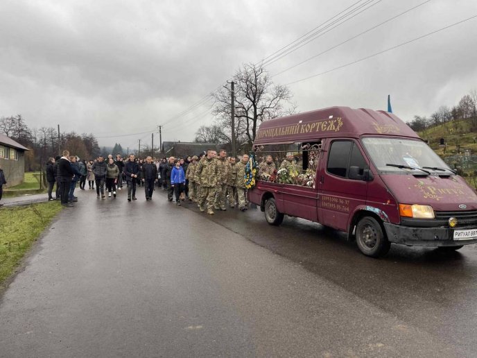 На Закарпатті поховали 20-річного захисника – 01 На Закарпатті поховали 20-річного захисника – 01
