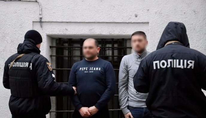 На Закарпатті суд взяв під варту організатора та учасників злочинної групи – 01