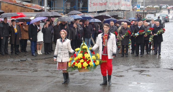 В Ужгороді вшанували 77-у річницю Незалежності Карпатської України – 02