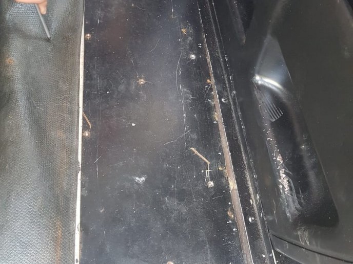 Через контрабанду два водії втратили свої авто – 10