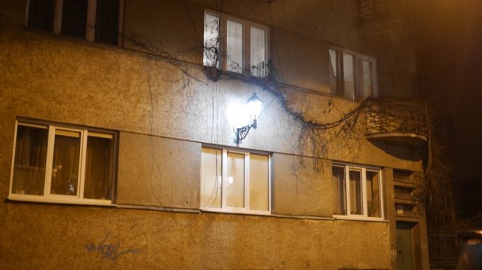 На вулиці Духновича в Ужгороді засвітились ретроліхтарі – 06