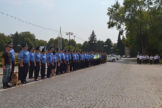 Ужгородські патрульні врятували з палаючої квартири подружжя пенсіонерів – 03