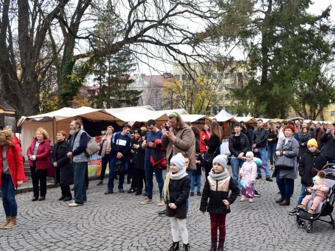 В Ужгороді триває фестиваль молодого вина “Закарпатське Божоле” – 08