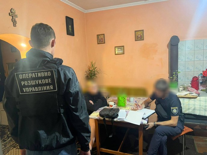 На Закарпатті затримали дівчину, яка причетна до злочинної схеми – 03