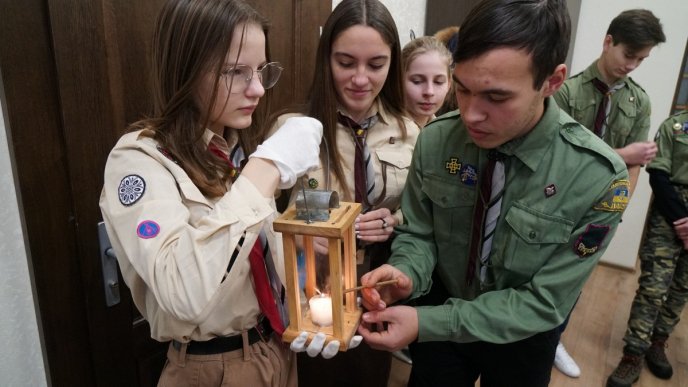 Вифлеємський вогонь миру доставили у Мукачево – 01