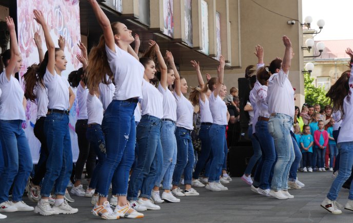 В Ужгороді відбувся хореографічний фестиваль «Сакура Dance» – 19