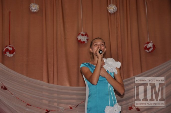 У міському Будинку школярів вітали ветеранів педагогічної ниви (ФОТО) – 15