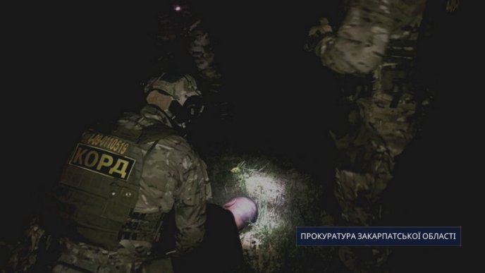 На Закарпатті чоловік найняв кілера, аби вбити жінку – 02