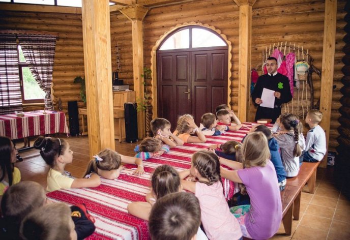 При монастирі Отців Василіян стартував духовно-відпочинковий табір "Веселі канікули з Богом" – 13