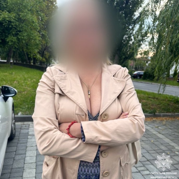 В Ужгороді жінка скоїла аварію і втекла з місця ДТП – 02 Жінка скоїла ДТП і втекла