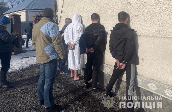 У Мукачеві затримали групу наркоторговців: усі подробиці – 03