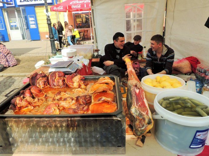 У Берегові розпочався перший весняний ярмарок – 26