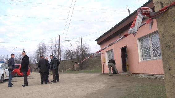 У Воловці жорстоко вбили продавчиню магазину – 01 У Воловці жорстоко вбили продавчиню магазину – 01