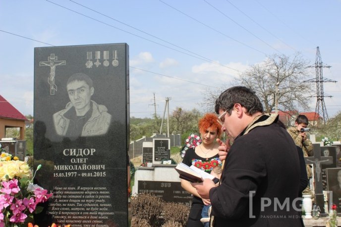 На Мукачівщині освятили пам’ятний знак бійцю АТО Олегу "Скіфу" Сидору – 10