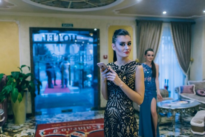 Мода заради життя: на Закарпатті відбувся ІІІ-й благодійний показ мод дизайнерки Роксолани Новак – 18