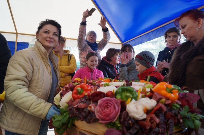 Гастрономічний рекорд Закарпаття встановили на фестивалі «Огинь і мнясо» – 06