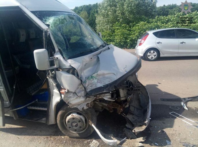 Поліцейські розповіли нові деталі ДТП за участі екскурсійного автобусу з дітьми – 02