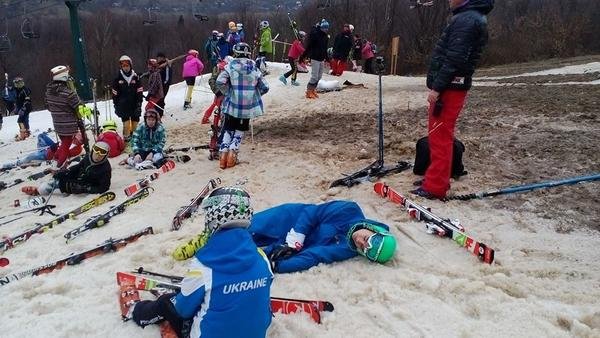 В Україні здійнявся скандал навколо організації чемпіонату України з лижного спорту, який проходив на Закарпатті – 07