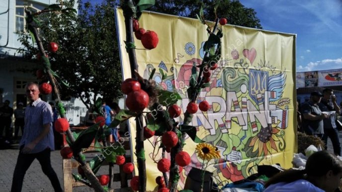 В Ужгороді стартував фестиваль “Beauty around me” – 01