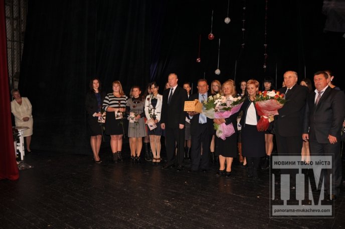 У Мукачеві вшановували представників найпочеснішої професії (ФОТО) – 19 У Мукачеві вшановували представників найпочеснішої професії (ФОТО) – 19