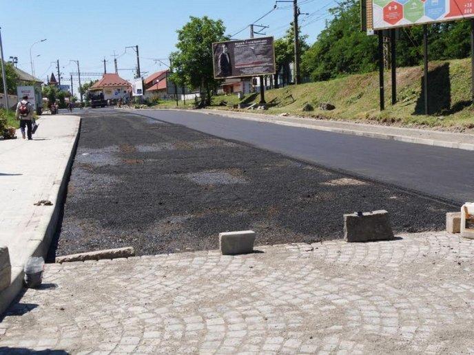 В Ужгороді закінчують довготривалий ремонт на вулиці Антонівській – 01