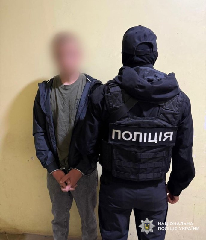 Поліцейські розповіли, що накоїв 18-річний хлопець – 01 18-річний закарпатець переправляв чоловіків через кордон