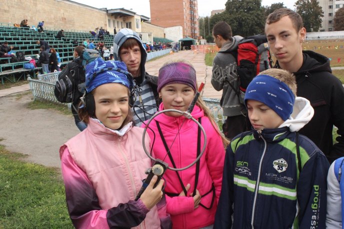 Мукачівські орієнтувальники "полювали на лис" – 01