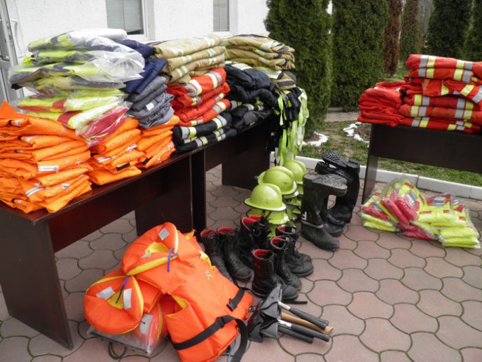 Закарпатські рятувальники отримали чергову гуманітарну допомогу від колег із Швейцарії – 02