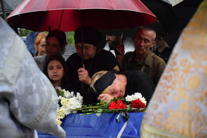 На Ужгородщині провели в останню путь захисника – 06 На Ужгородщині провели в останню путь захисника – 06