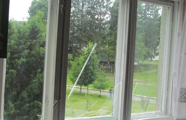 Мешканка Хустщини вирішила зберегти частину граду, що потріпав її обістя – 04