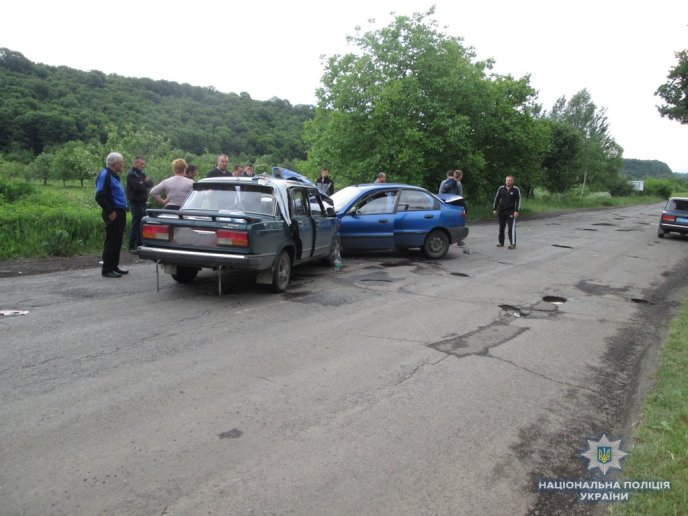 Жахлива ДТП на Закарпатті: постраждало шестеро людей, серед яких 8-місячна дитина – 02