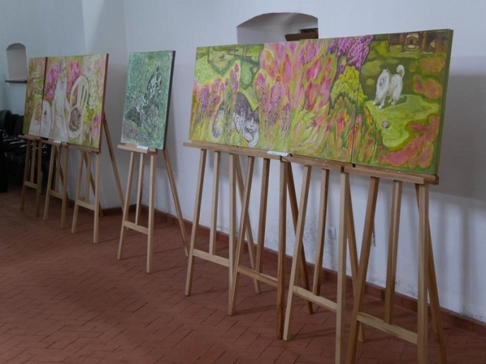Чотири закарпатські художниці презентували свої роботи – 06