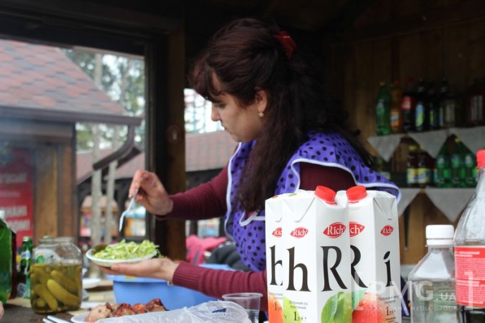 У Мукачеві розпочався фестиваль "Огинь і мнясо" – 03 У Мукачеві розпочався фестиваль "Огинь і мнясо" – 03
