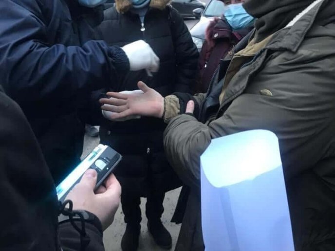 На хабарі затримали двох закарпатських прикордонників – 08 На хабарі затримали двох закарпатських прикордонників – 08